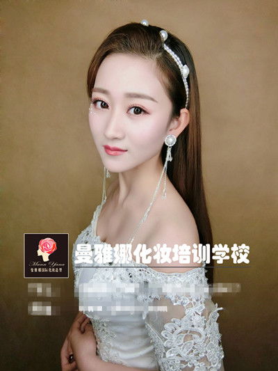 青岛个人形象设计专业班价格 化妆培训哪家好 青岛曼雅娜彩妆 淘学培训