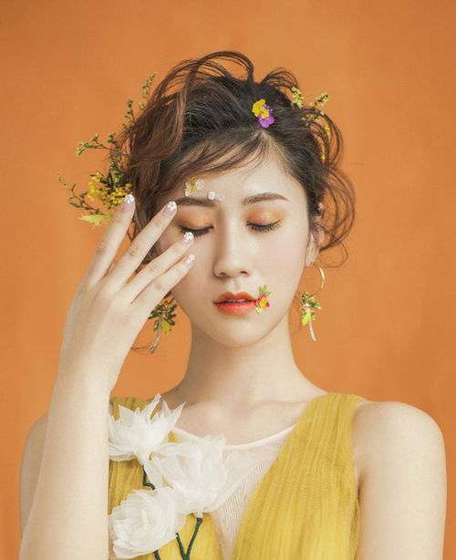 如何正确选购唇釉 石家庄常青树职业技能培训学校