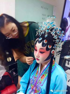 宁夏时尚新锋摄影化妆培训学校--戏曲妆课堂_时尚_网
