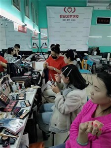 河北廊坊化妆培训学校