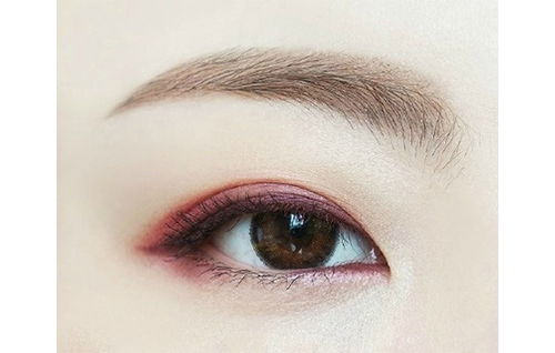 宝鸡化妆学校 酒红眼影画法 秋冬最适合的眼妆